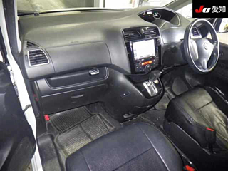 NISSAN SERENA 2014