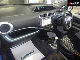 TOYOTA AQUA 2012
