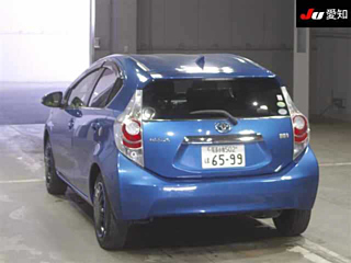 TOYOTA AQUA 2012
