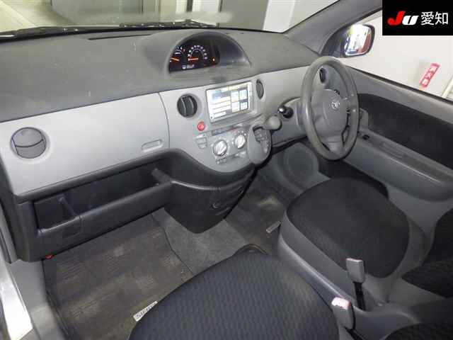TOYOTA SIENTA 2008