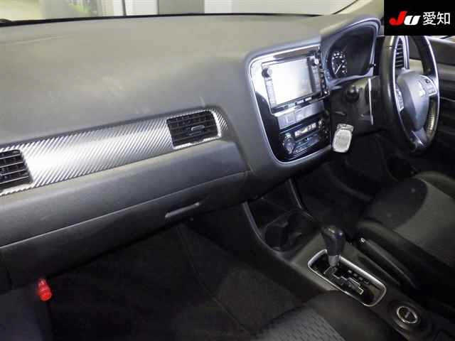 MITSUBISHI OUTLANDER 2014