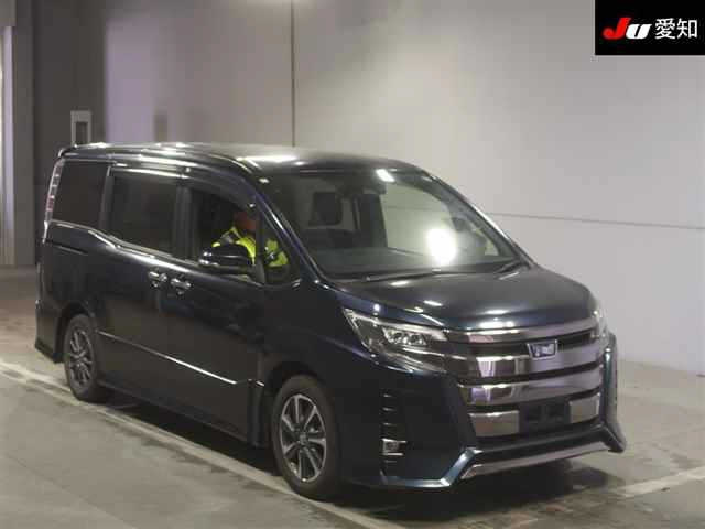 TOYOTA NOAH 2019