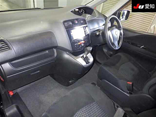NISSAN SERENA 2012