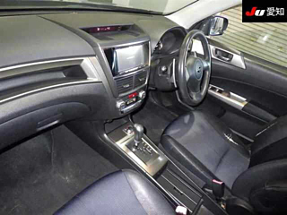 SUBARU EXIGA 2010