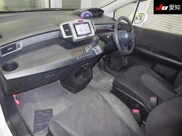 HONDA FREED 2012