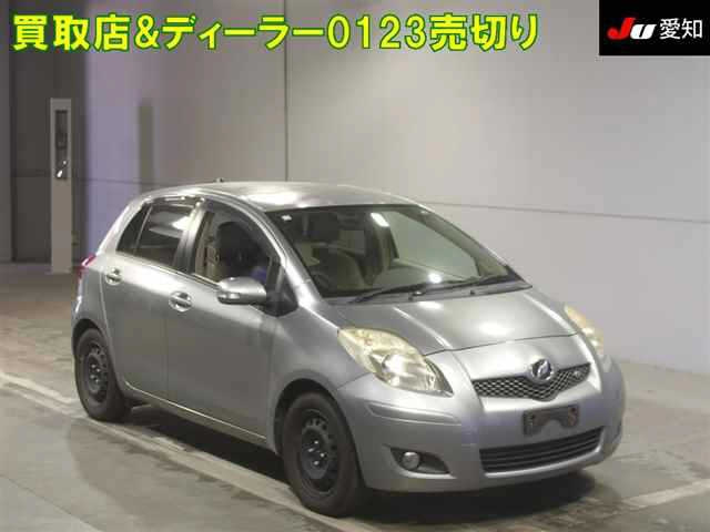 TOYOTA VITZ 2010