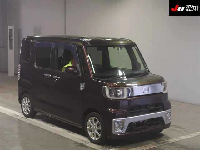 DAIHATSU WAKE 2014