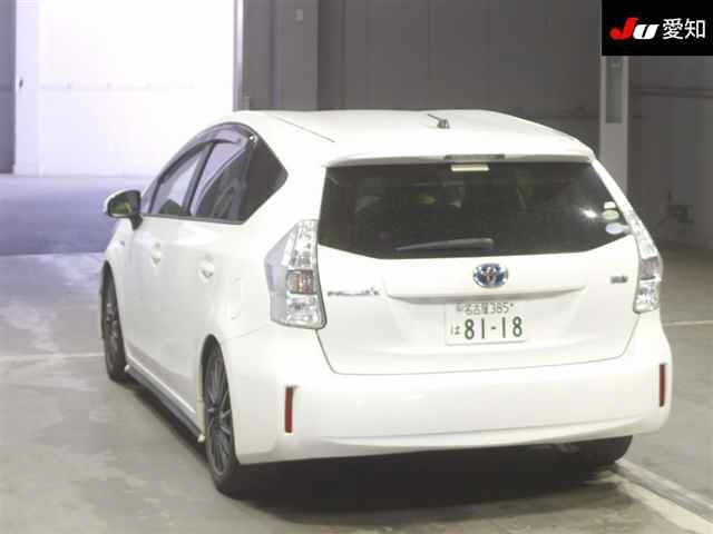TOYOTA PRIUS ALPHA 2014