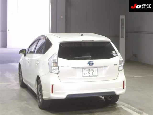 TOYOTA PRIUS ALPHA 2012