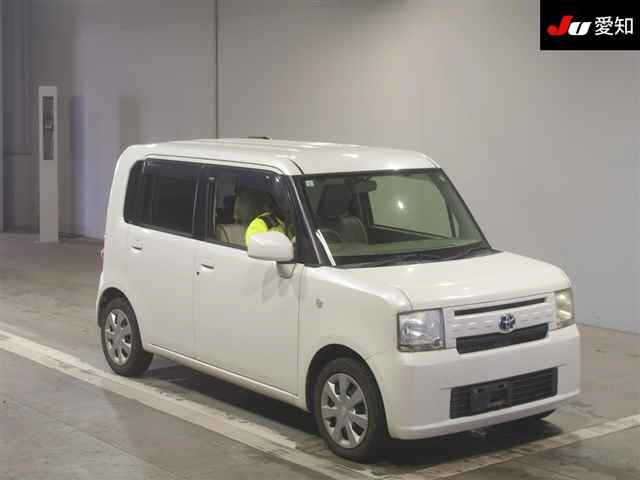 TOYOTA PIXIS SPACE 2017
