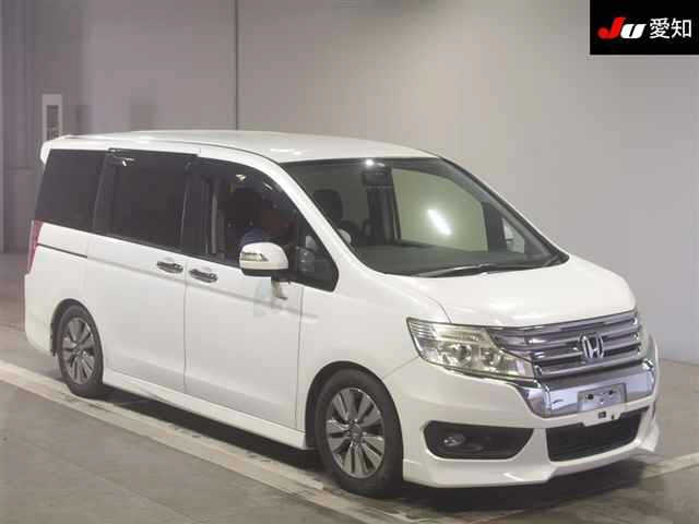 HONDA STEP WAGON 2014