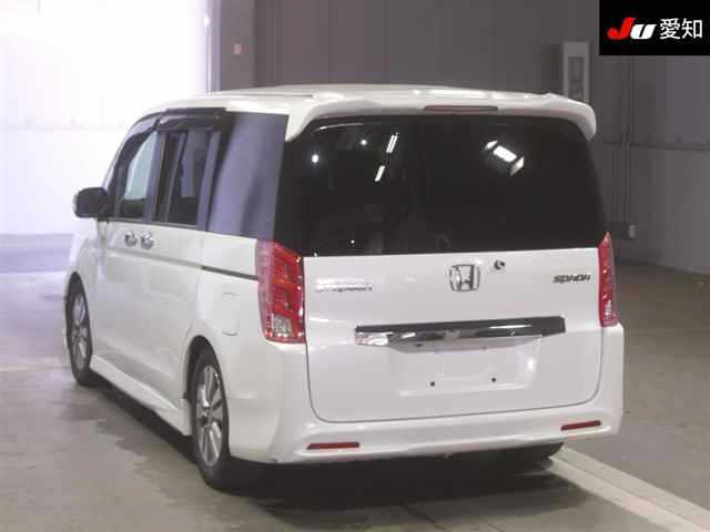 HONDA STEP WAGON 2014