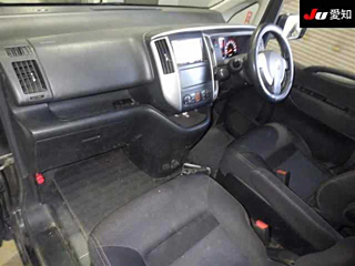 NISSAN SERENA 2009
