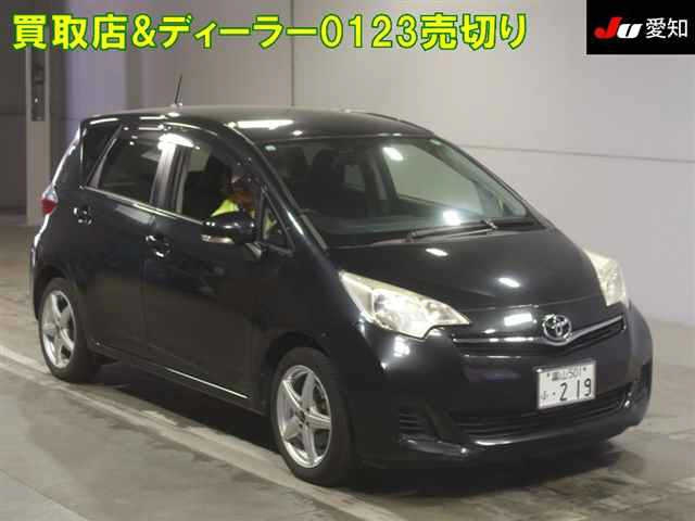 TOYOTA RACTIS 2011
