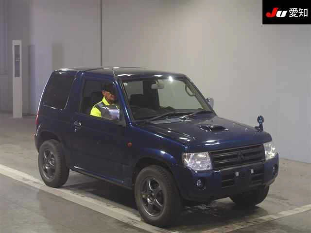 NISSAN KIX 2009