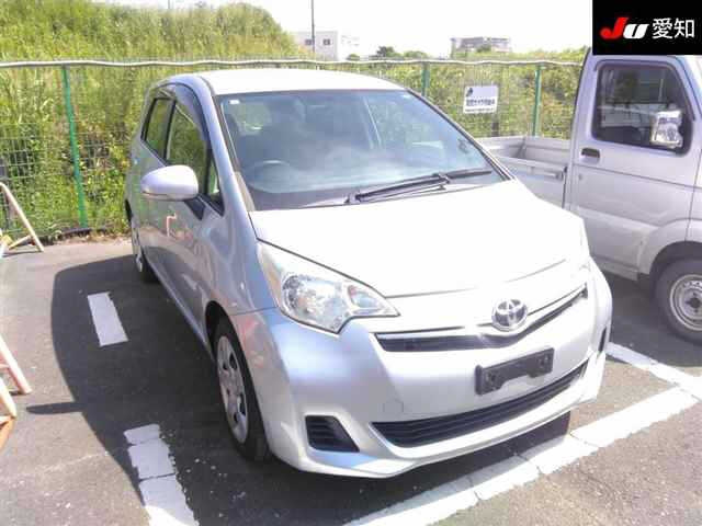 TOYOTA RACTIS 2011