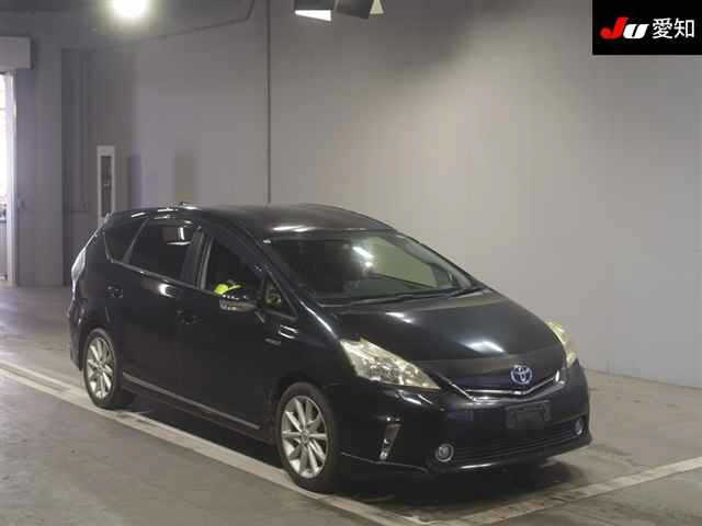 TOYOTA PRIUS ALPHA 2012