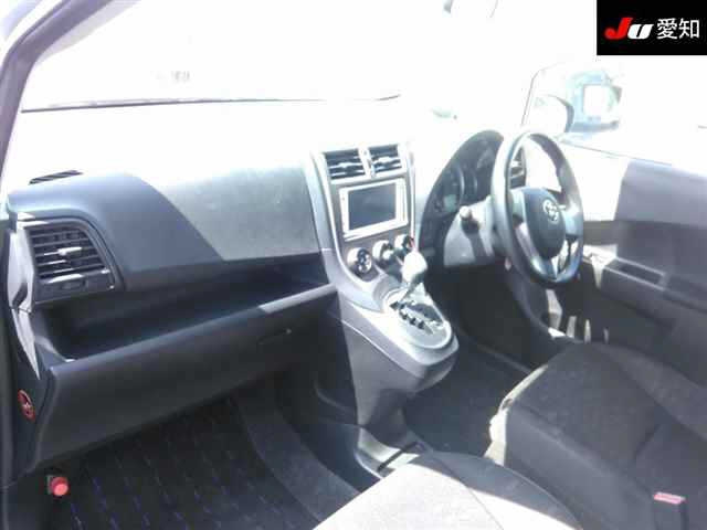 TOYOTA RACTIS 2011