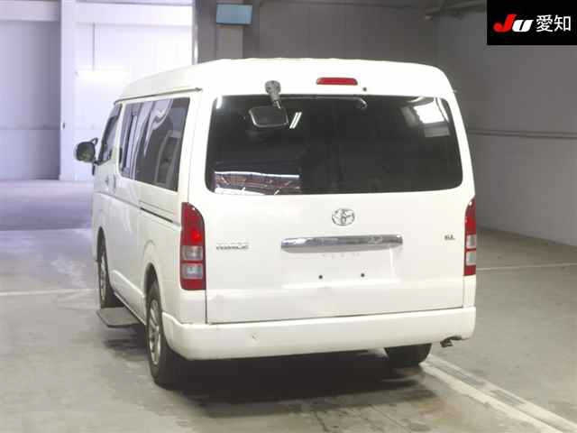 TOYOTA HIACE 2008