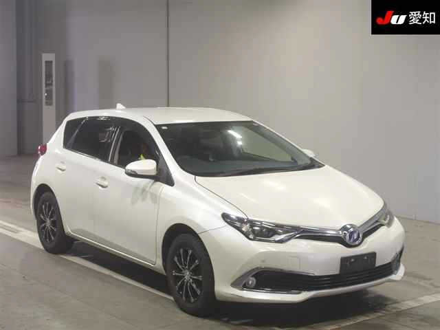 TOYOTA AURIS 2016