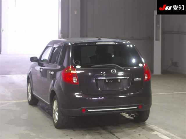 MAZDA VERISA 2011