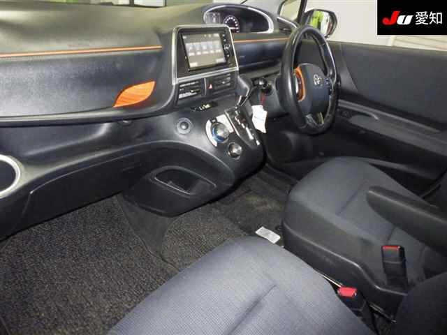 TOYOTA SIENTA 2018