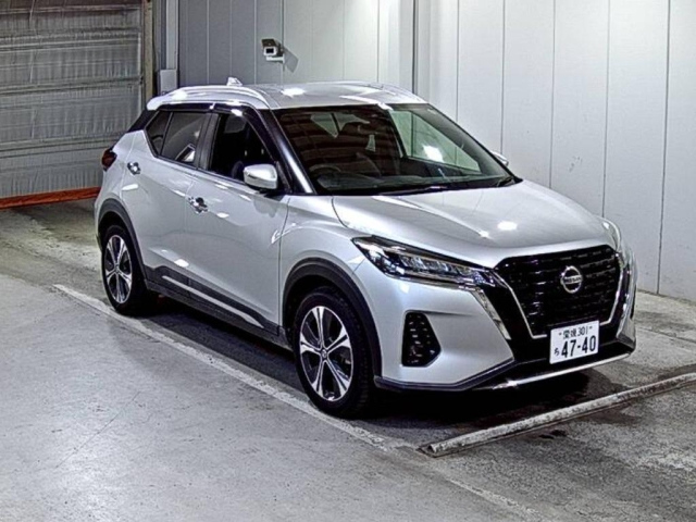NISSAN KIX 2020
