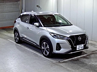 NISSAN KIX 2020