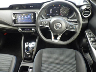 NISSAN KIX 2020