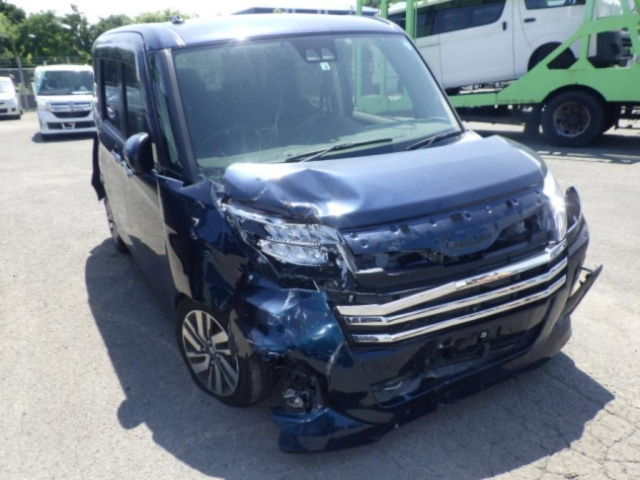 TOYOTA ROOMY 2022