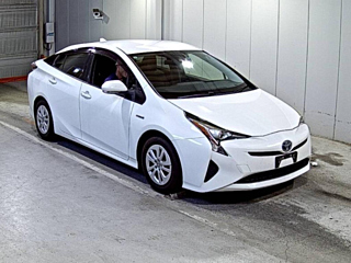 TOYOTA PRIUS 2017