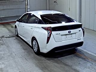 TOYOTA PRIUS 2017