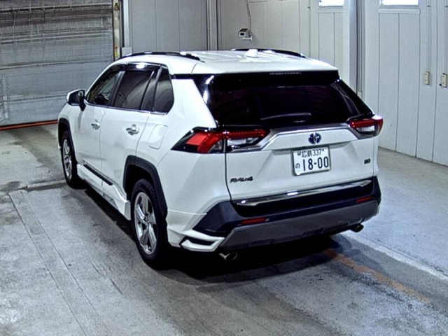 TOYOTA RAV4 2021