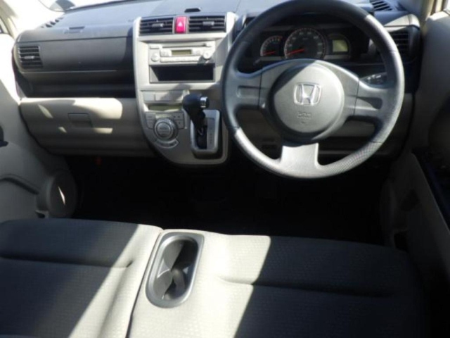 HONDA ZEST 2010