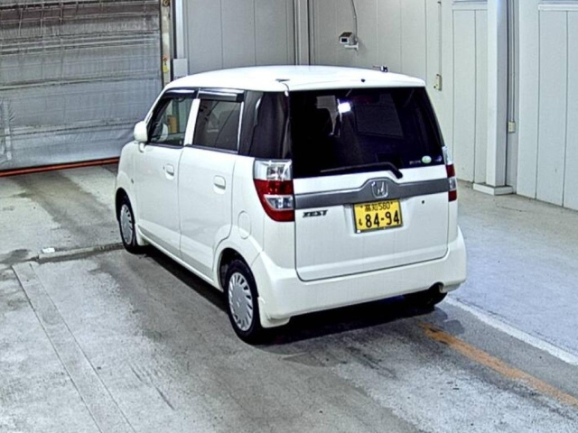 HONDA ZEST 2010