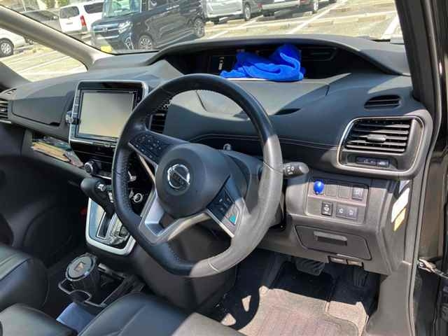 NISSAN SERENA 2018