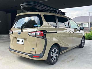 TOYOTA SIENTA 2021