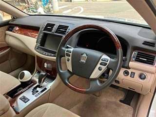 TOYOTA CROWN 2012