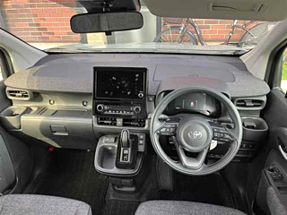TOYOTA SIENTA 2023