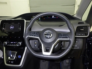 NISSAN SERENA 2019