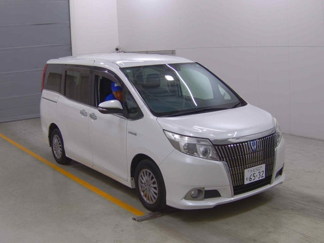 TOYOTA ESQUIRE 2015