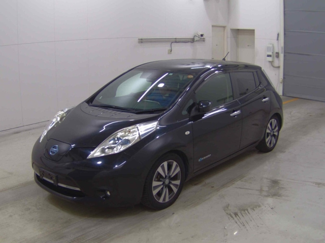 NISSAN LEAF 2017