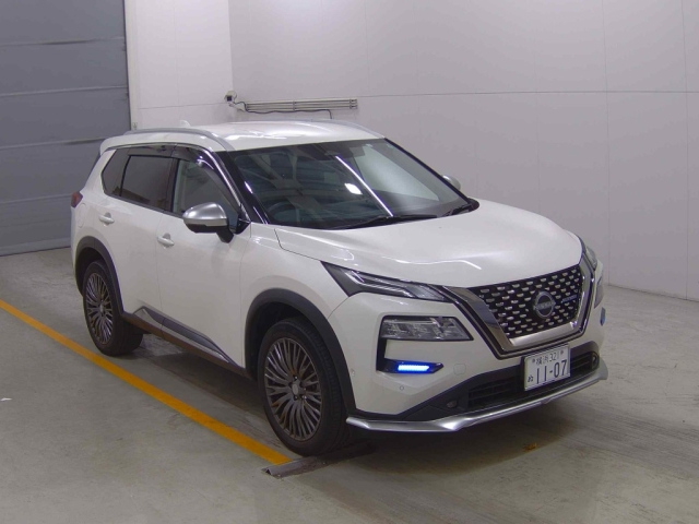 NISSAN X-TRAIL 2023