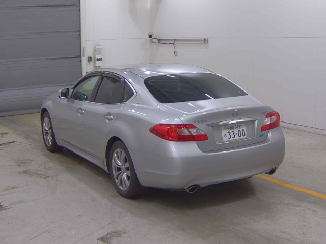 NISSAN FUGA 2011