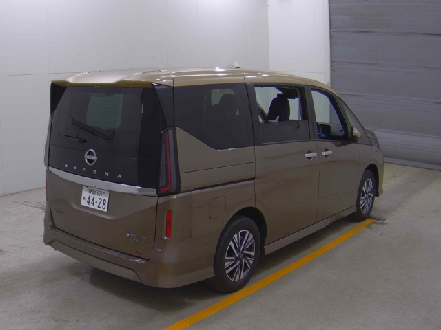 NISSAN SERENA 2024