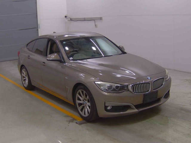 BMW 3 SERIES 2013