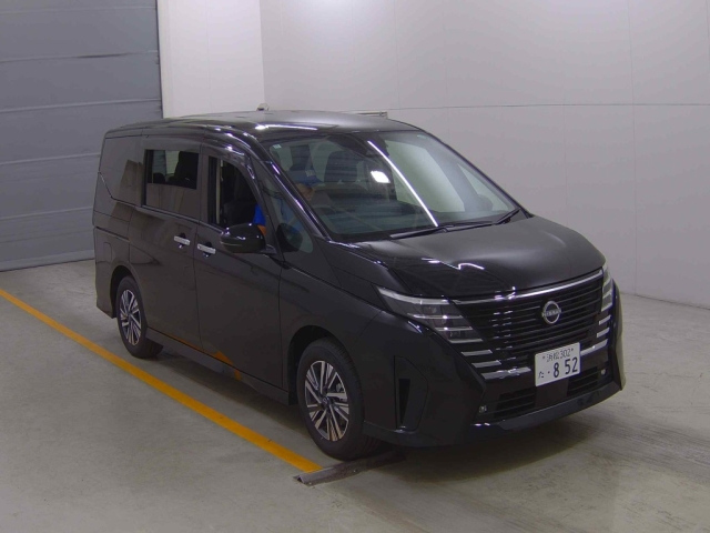 NISSAN SERENA 2024