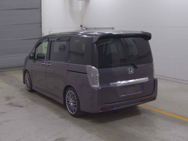 HONDA STEP WAGON 2014