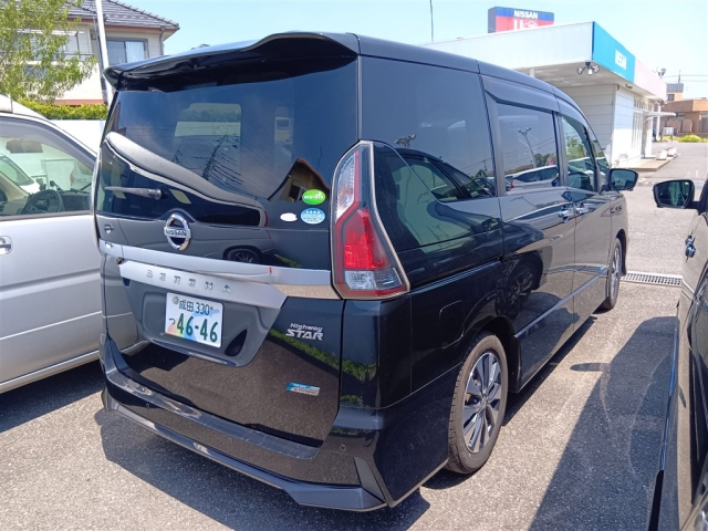 NISSAN SERENA 2017