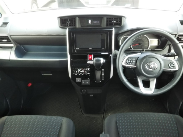 TOYOTA ROOMY 2021